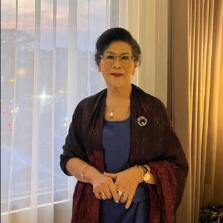 Prof. RA. Retno Murni